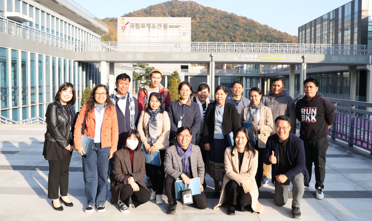 The Ministry of Information, culture, and Tourism (MICT) of Lao People’s Democratic Republic visited ICHCAP 사진1