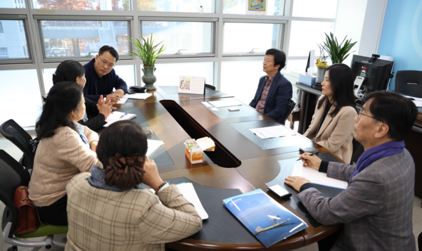 The Ministry of Information, culture, and Tourism (MICT) of Lao People’s Democratic Republic visited ICHCAP 사진3