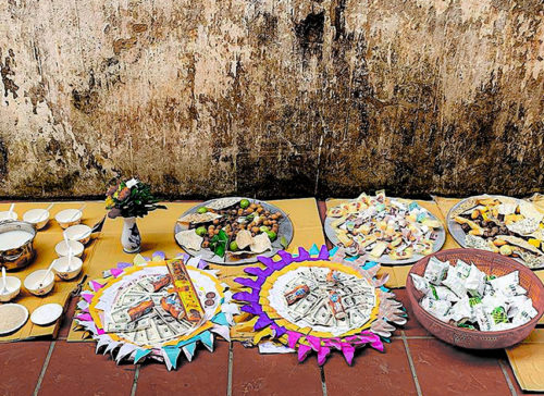 Full Moon July in Vietnam: Wandering Soul’s Day and “Vu Lan” Day 사진