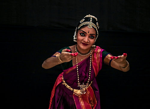 Online Bharatanatyam 사진