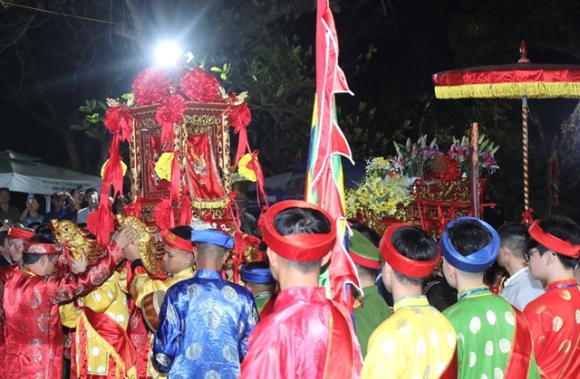 베트남에서 새해를 맞이하는 방법: '쩐 사원 개인(開印) 의례'
